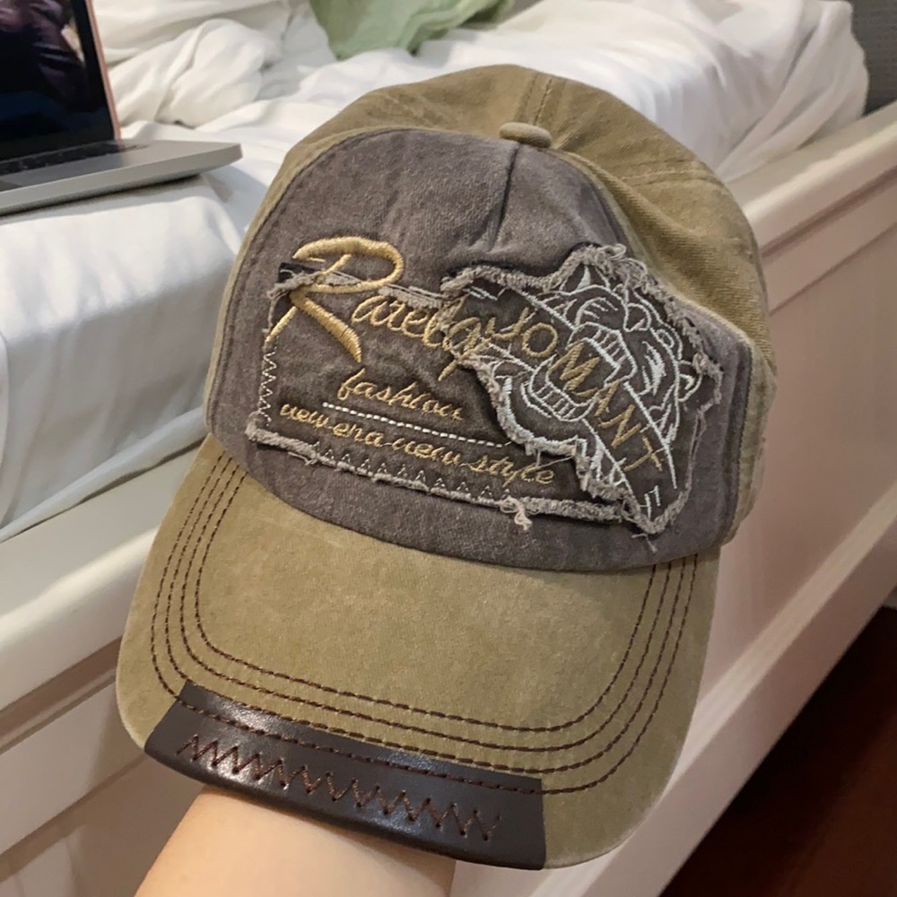 CUTE HAT